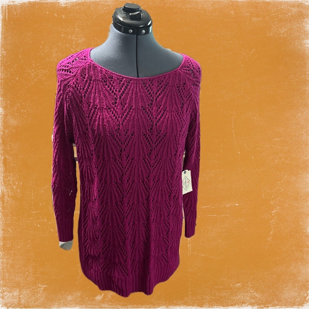 St. John's Bay Fuchsia Cut Out Crocheted‎ Women’s Sweater Size Large | NWT